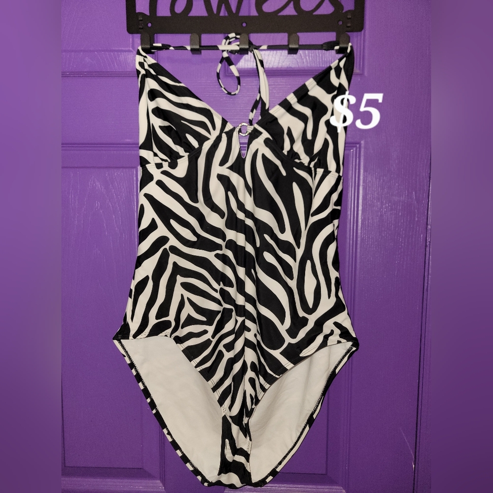 Old Navy Black and White Zebra Print One Piece Swimsuit